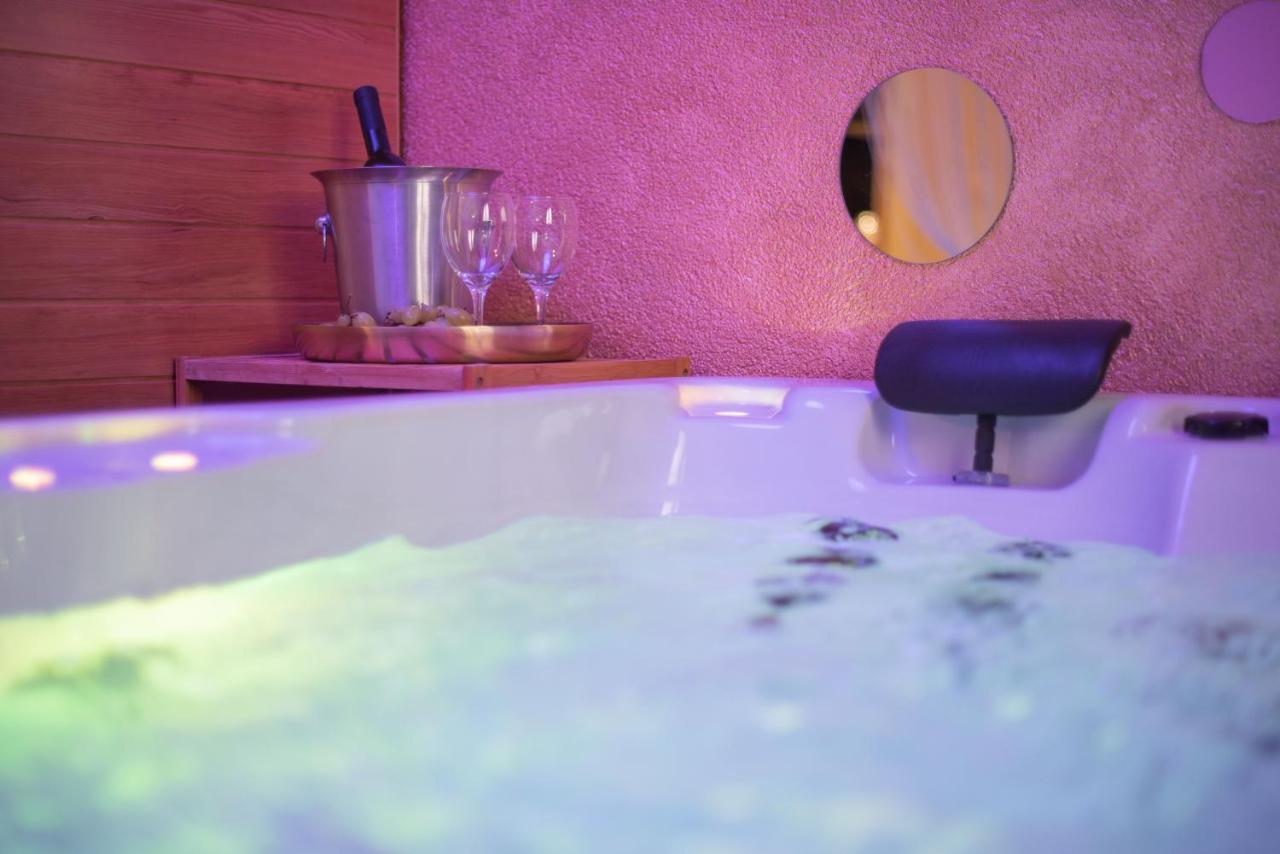 Wellness Studio D'Or - Exclusive New Apartment With Whirlpool, Sauna, Sunny Terrace, Private Parking Poreč Buitenkant foto
