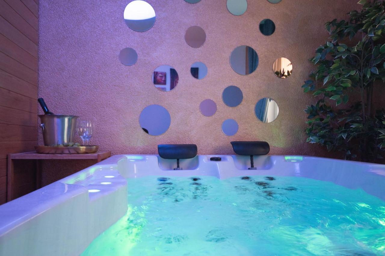 Wellness Studio D'Or - Exclusive New Apartment With Whirlpool, Sauna, Sunny Terrace, Private Parking Poreč Buitenkant foto